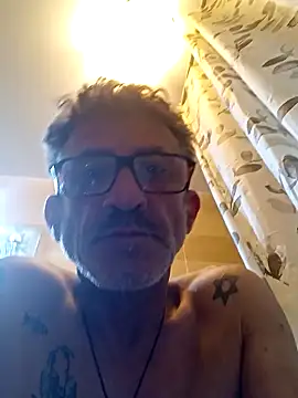 Snapshot of lorkrosse77 chatting on 26, 9, 2025 lorkrosse77 online show from 26, 9, 2025