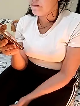 ShadiaStar online show from 27, 2, 2025