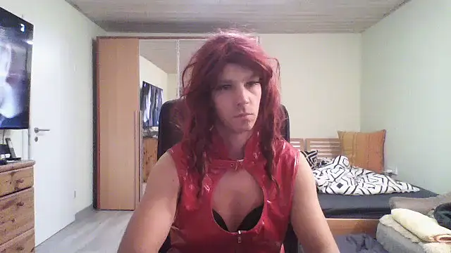 Snapshot of Kinky-Kristina chatting on 10, 10, 2025 Kinky-Kristina online show from 10, 10, 2025