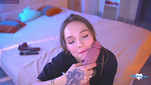 Bllowjoyy online show from 13, 10, 2025