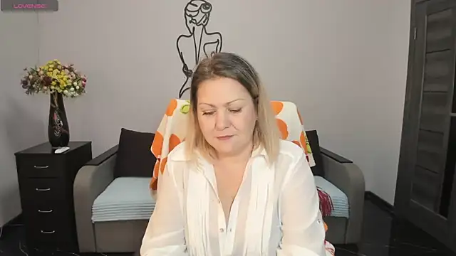 Milana Blake online show from 8, 1, 2025