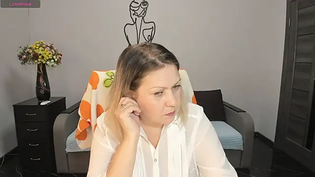 Milana Blake online show from 8, 1, 2025