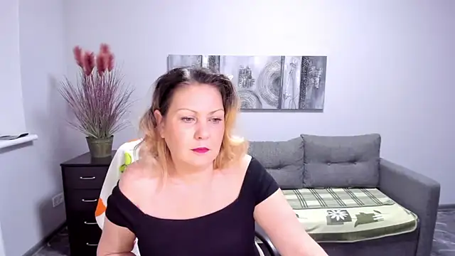 Milana Blake online show from 5, 3, 2025