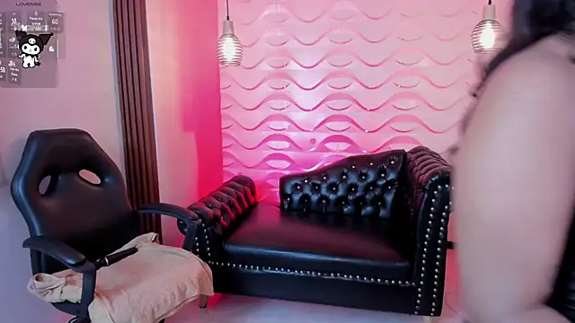 natasha adams22 online show from 11, 10, 2025