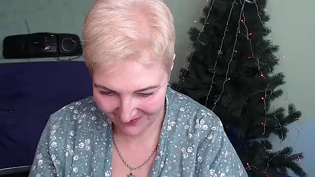 Sandra Snow online show from 26, 12, 2024
