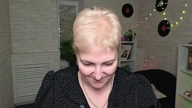Sandra Snow online show from 29, 12, 2024
