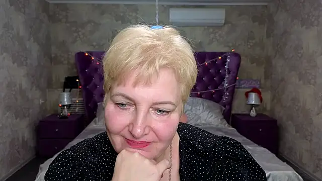 Sandra Snow online show from 21, 1, 2025