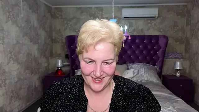 Sandra Snow online show from 1, 2, 2025