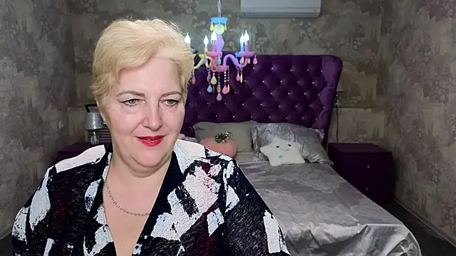 Sandra Snow online show from 7, 2, 2025