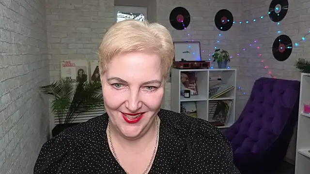 Sandra Snow online show from 20, 2, 2025