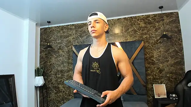 Flynn Riider online show from 13, 1, 2025