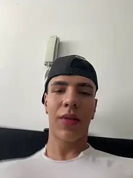 Flynn Riider online show from 18, 2, 2025