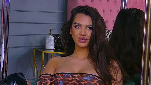 Nicole Diva online show from 31, 1, 2025