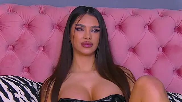 Nicole Diva online show from 6, 2, 2025