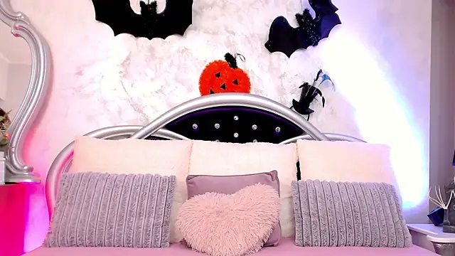 EuphoriaElle online show from 15, 10, 2025