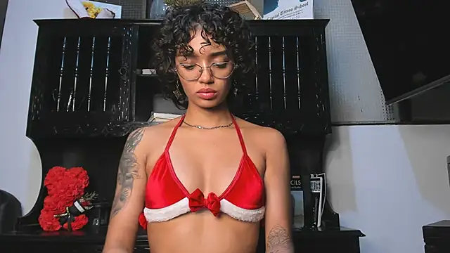 Snapshot of slutty_venus chatting on 25, 12, 2024 slutty venus online show from 25, 12, 2024