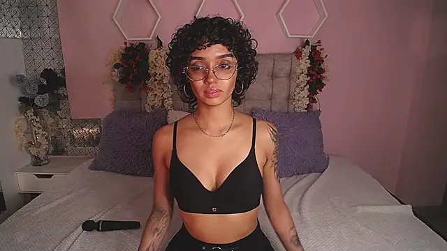 Snapshot of slutty_venus chatting on 3, 1, 2025 slutty venus online show from 3, 1, 2025