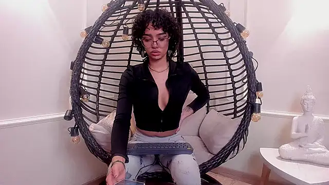 Snapshot of slutty_venus chatting on 12, 1, 2025 slutty venus online show from 12, 1, 2025