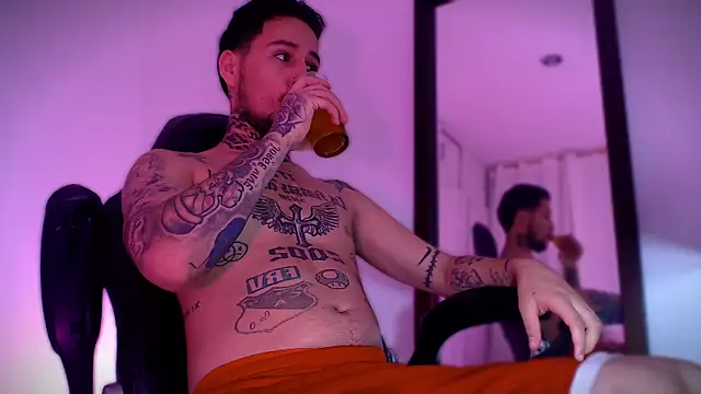 Junihn0 online show from 24, 9, 2025