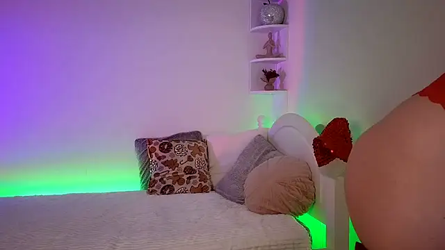 April wow online show from 8, 1, 2026