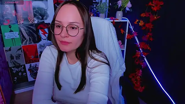 Snapshot of Lilly_Soulmate chatting on 16, 12, 2024 Lilly Soulmate online show from 16, 12, 2024