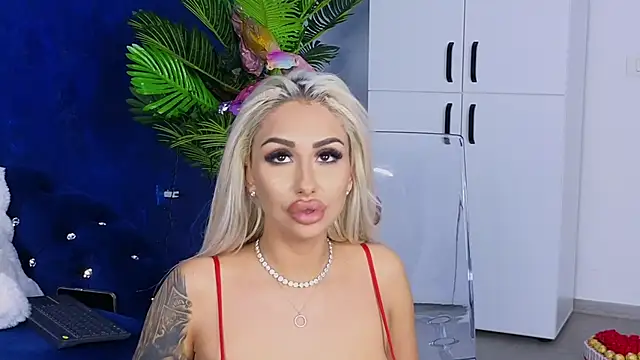 GoldenAmber online show from 8, 1, 2025