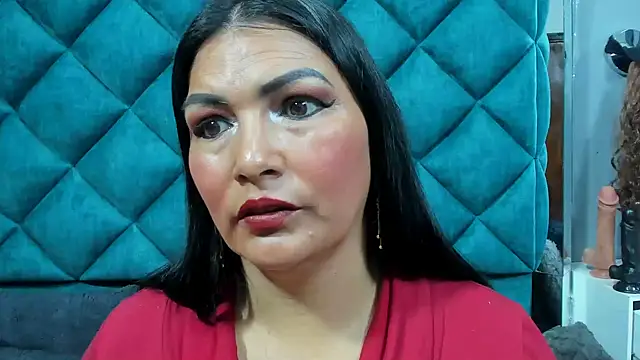 PENELOPELEWISs online show from 5, 11, 2025