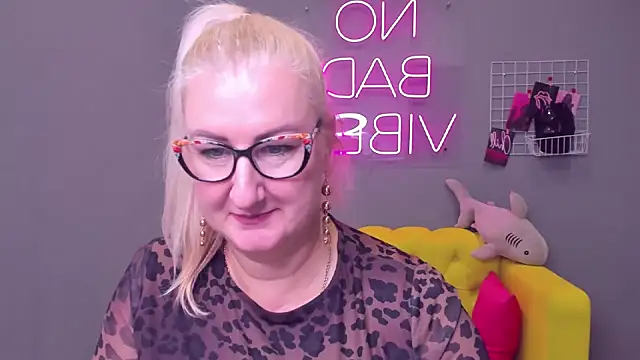 Snapshot of ChristyBrooks chatting on 20, 12, 2024 ChristyBrooks online show from 20, 12, 2024