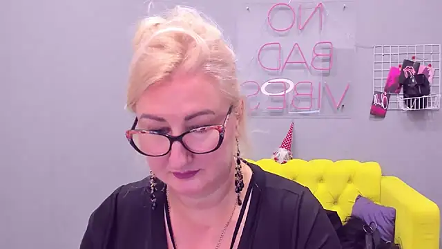 Snapshot of ChristyBrooks chatting on 14, 1, 2025 ChristyBrooks online show from 14, 1, 2025