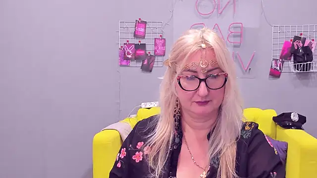 Snapshot of ChristyBrooks chatting on 16, 1, 2025 ChristyBrooks online show from 16, 1, 2025