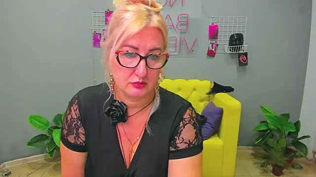 Snapshot of ChristyBrooks chatting on 27, 1, 2025 ChristyBrooks online show from 27, 1, 2025