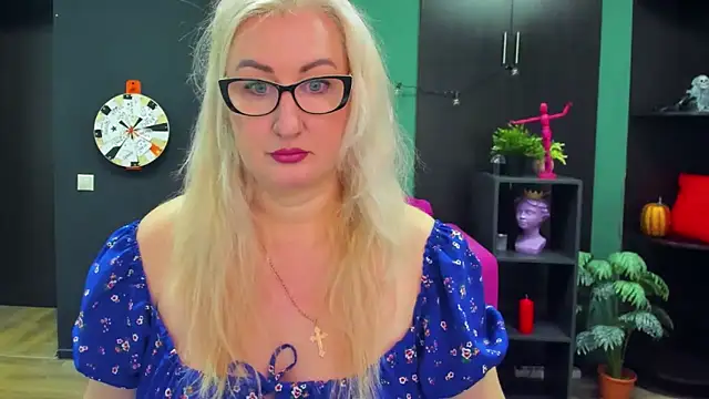 Snapshot of ChristyBrooks chatting on 21, 2, 2025 ChristyBrooks online show from 21, 2, 2025