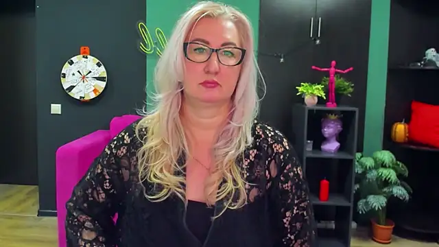 Snapshot of ChristyBrooks chatting on 25, 2, 2025 ChristyBrooks online show from 25, 2, 2025