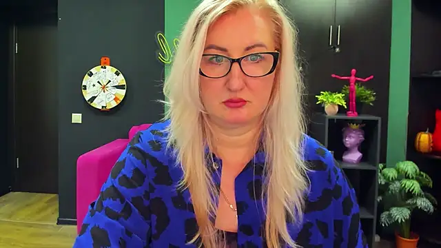 Snapshot of ChristyBrooks chatting on 3, 3, 2025 ChristyBrooks online show from 3, 3, 2025