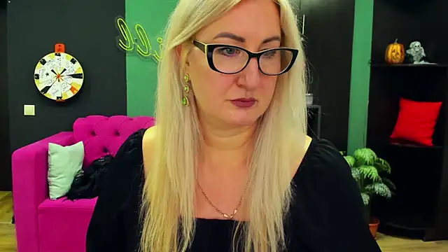 Snapshot of ChristyBrooks chatting on 15, 3, 2025 ChristyBrooks online show from 15, 3, 2025