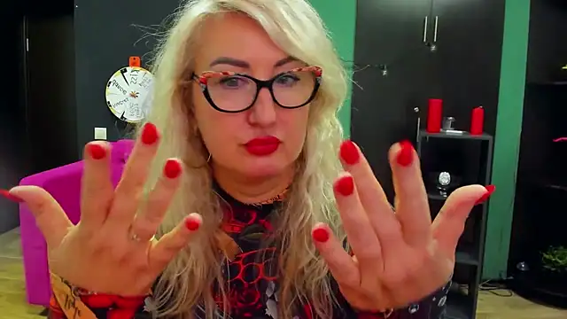 ChristyBrooks online show from 21, 9, 2025