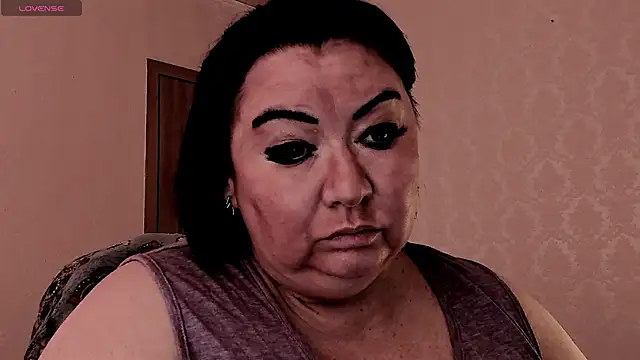 SexxyDreams1 online show from 3, 2, 2026