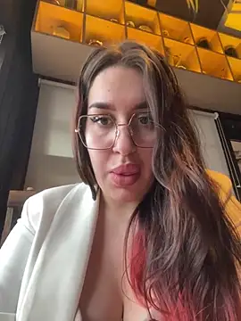 VikiDemi online show from 2, 3, 2025