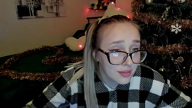 LinaTruly online show from 23, 12, 2024