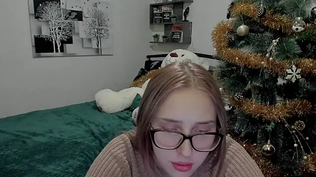 LinaTruly online show from 10, 1, 2025