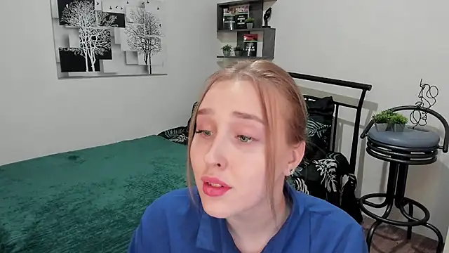 LinaTruly online show from 4, 3, 2025