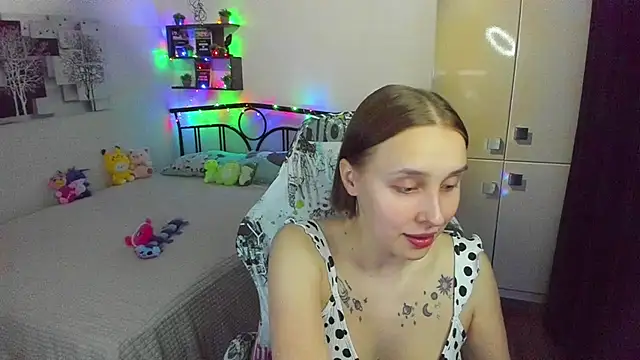 LinaTruly online show from 22, 4, 2026