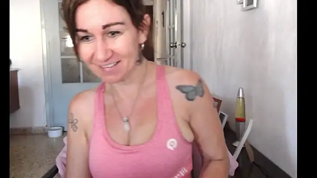TamaraSweetxo online show from 20, 5, 2026