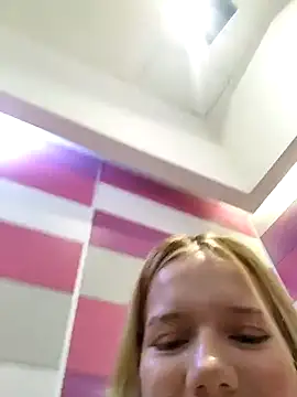 NicoleCut online show from 2, 1, 2025