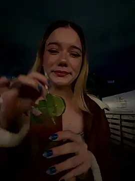 NicoleCut online show from 12, 10, 2025