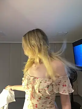 NicoleCut online show from 5, 2, 2026