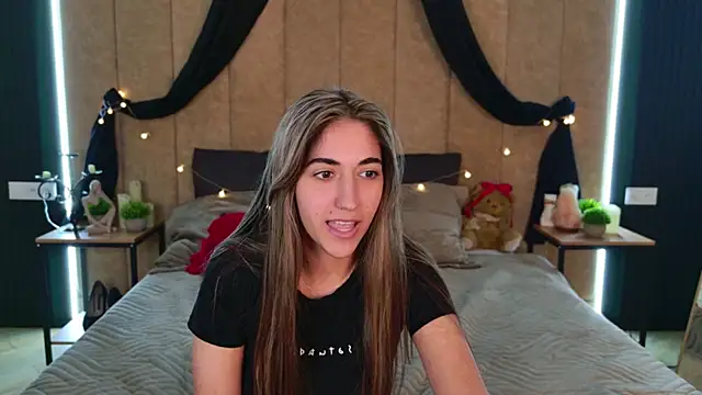 Snapshot of Teresa_Stane chatting on 19, 2, 2025 Teresa Stane online show from 19, 2, 2025