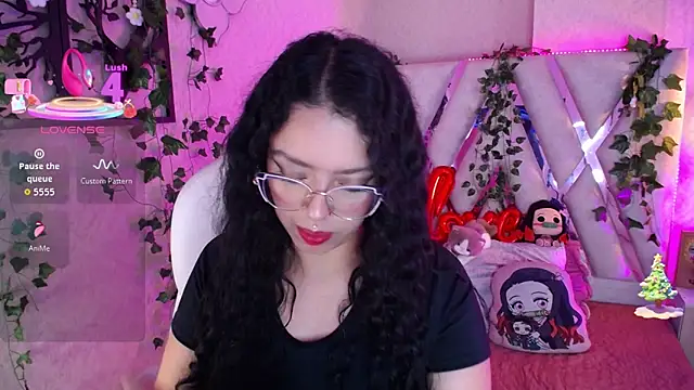 Aurora Brownn online show from 3, 12, 2025