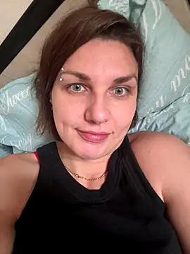 Snapshot of Magic__smile chatting on 14, 10, 2025 Magic  smile online show from 14, 10, 2025