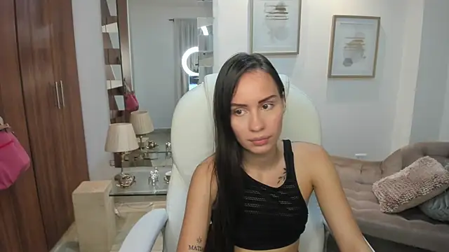 Snapshot of kiim_sweett chatting on 5, 1, 2025 kiim sweett online show from 5, 1, 2025